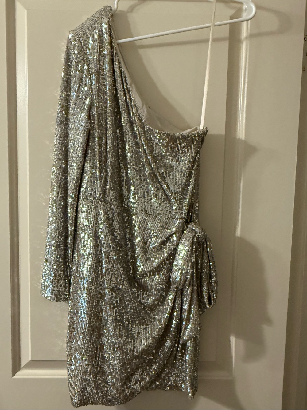 GIANNI BINI Silver Sequin One-Shoulder Dress